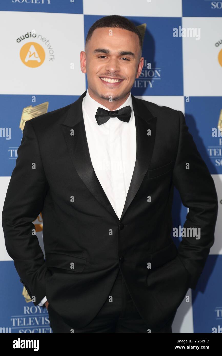 Il giornalista della BBC Broadcast Ashley John-Baptiste arriva per il Royal Television Society Program Awards alla Grosvenor House di Mayfair, Londra, Regno Unito Foto Stock