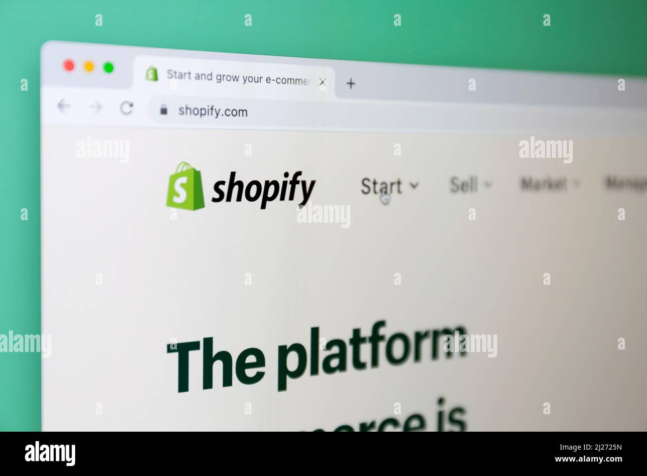 Ostersund / Svezia - Mars 18 2021: Sito web di Shopify. Shopify Inc. È una multinazionale canadese di e-commercio Foto Stock