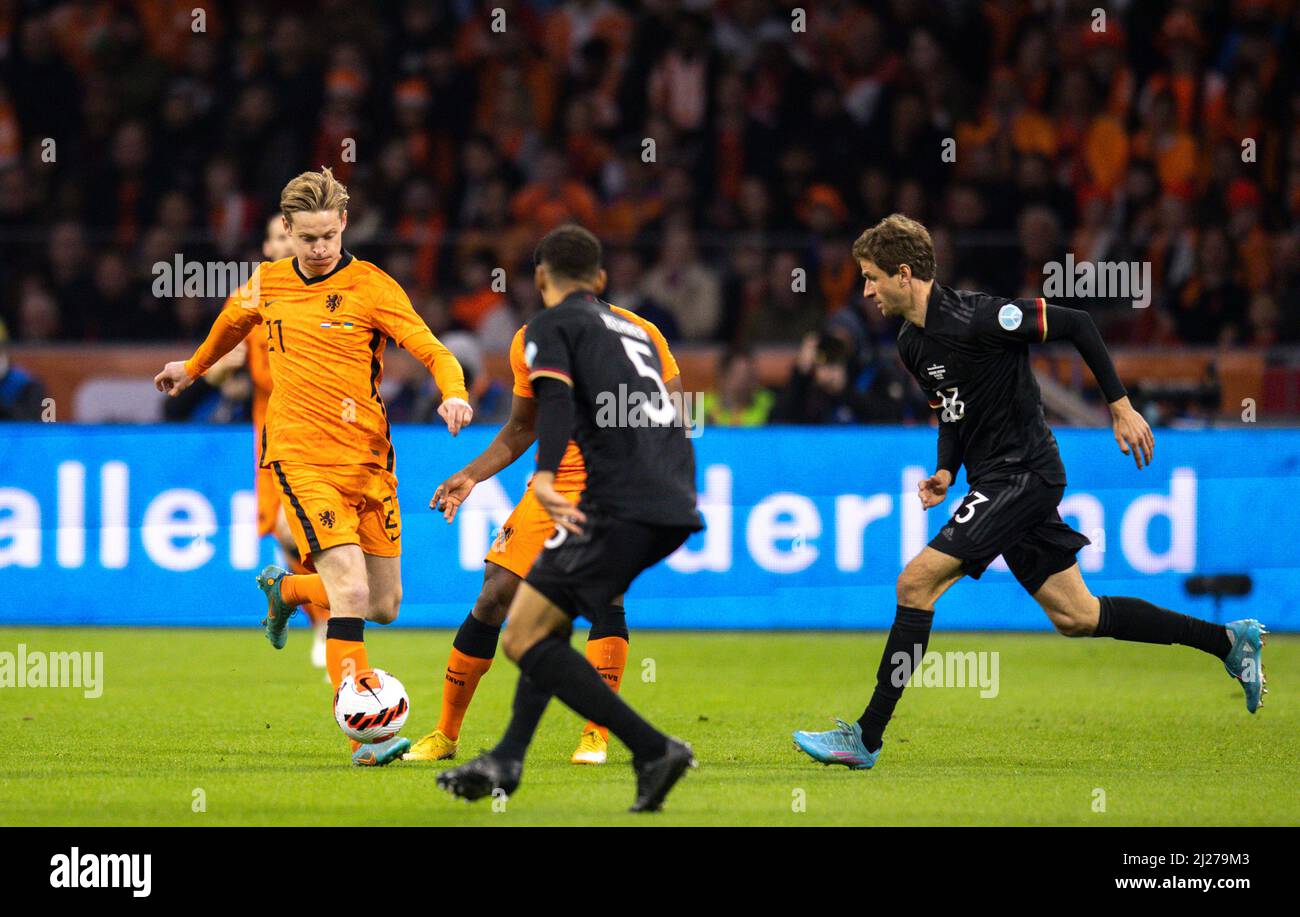 Frenkie de Jong (Niederlande), Thomas Müller (Deutschland) Niederlande - Deutschland Olanda - Germania 29.03.2022, Fussball; DFB, Saison 2021/22 Foto Stock