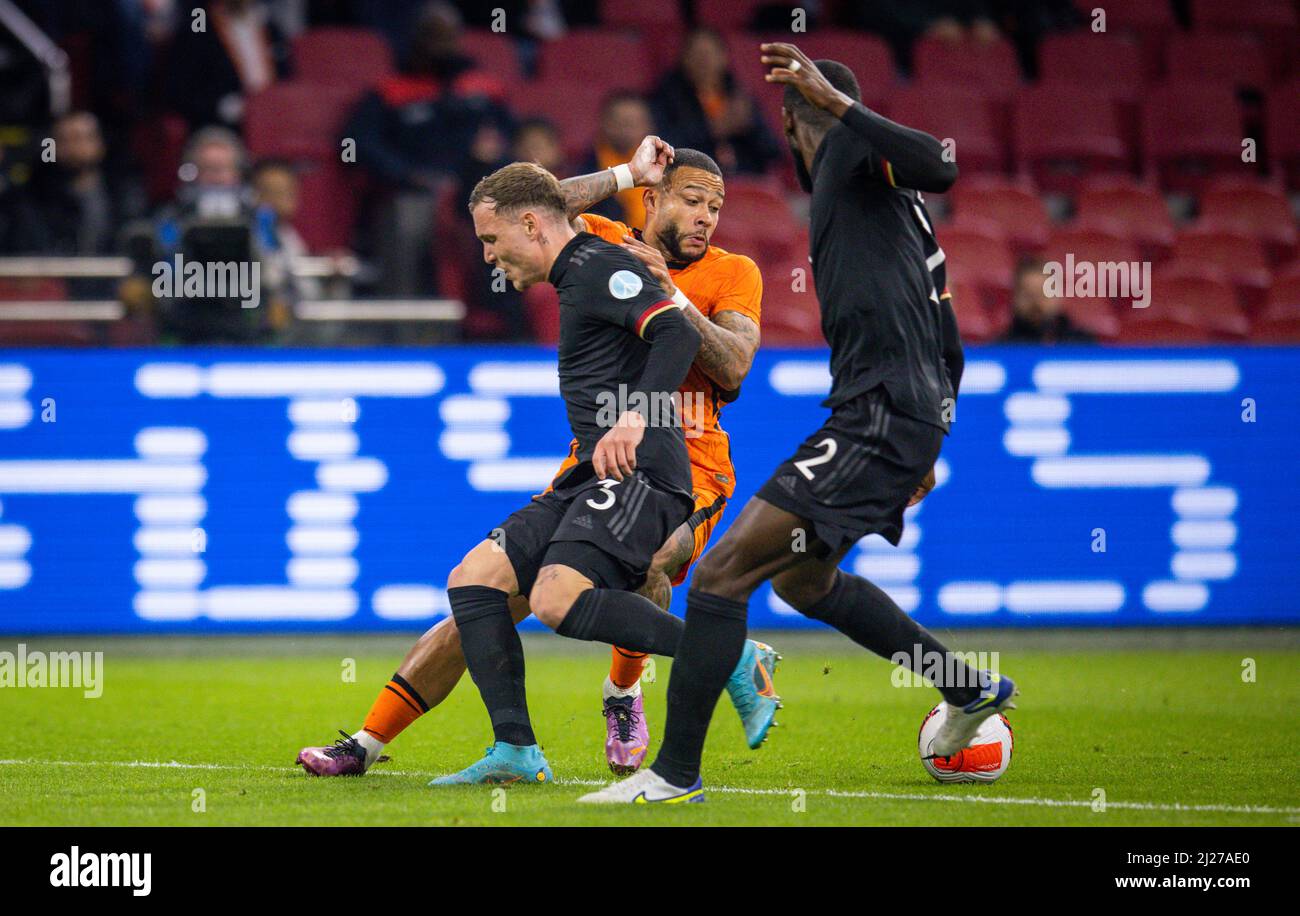 Memphis Depay (Niederlande), David Raum (Deutschland) Niederlande - Deutschland Olanda - Germania 29.03.2022, Fussball; DFB, Saison 2021/22 fot Foto Stock