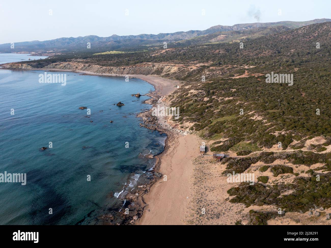 Vista aerea della spiaggia di Lara Bay e della penisola di Akamas, regione di Paphos, Repubblica di Cipro Foto Stock