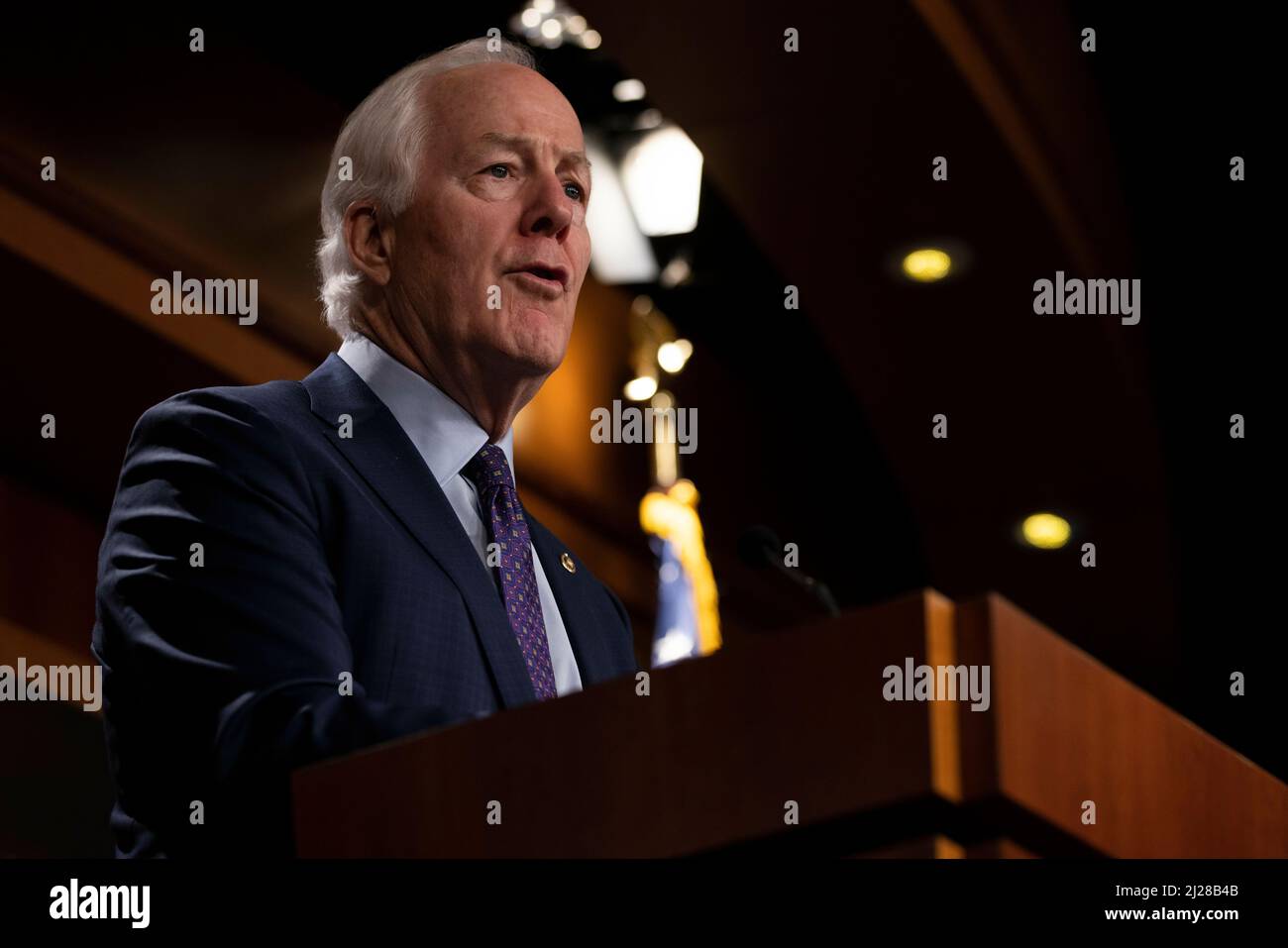 Washington, Vereinigte Staaten. 30th Mar 2022. Il senatore degli Stati Uniti John Cornyn (repubblicano del Texas) parla ad una conferenza stampa della GOP sullo stato del confine meridionale degli Stati Uniti nel Campidoglio il 30 marzo 2022, Washington, DC, Stati Uniti credito: Aaron Schwartz/CNP/dpa/Alamy Live News Foto Stock