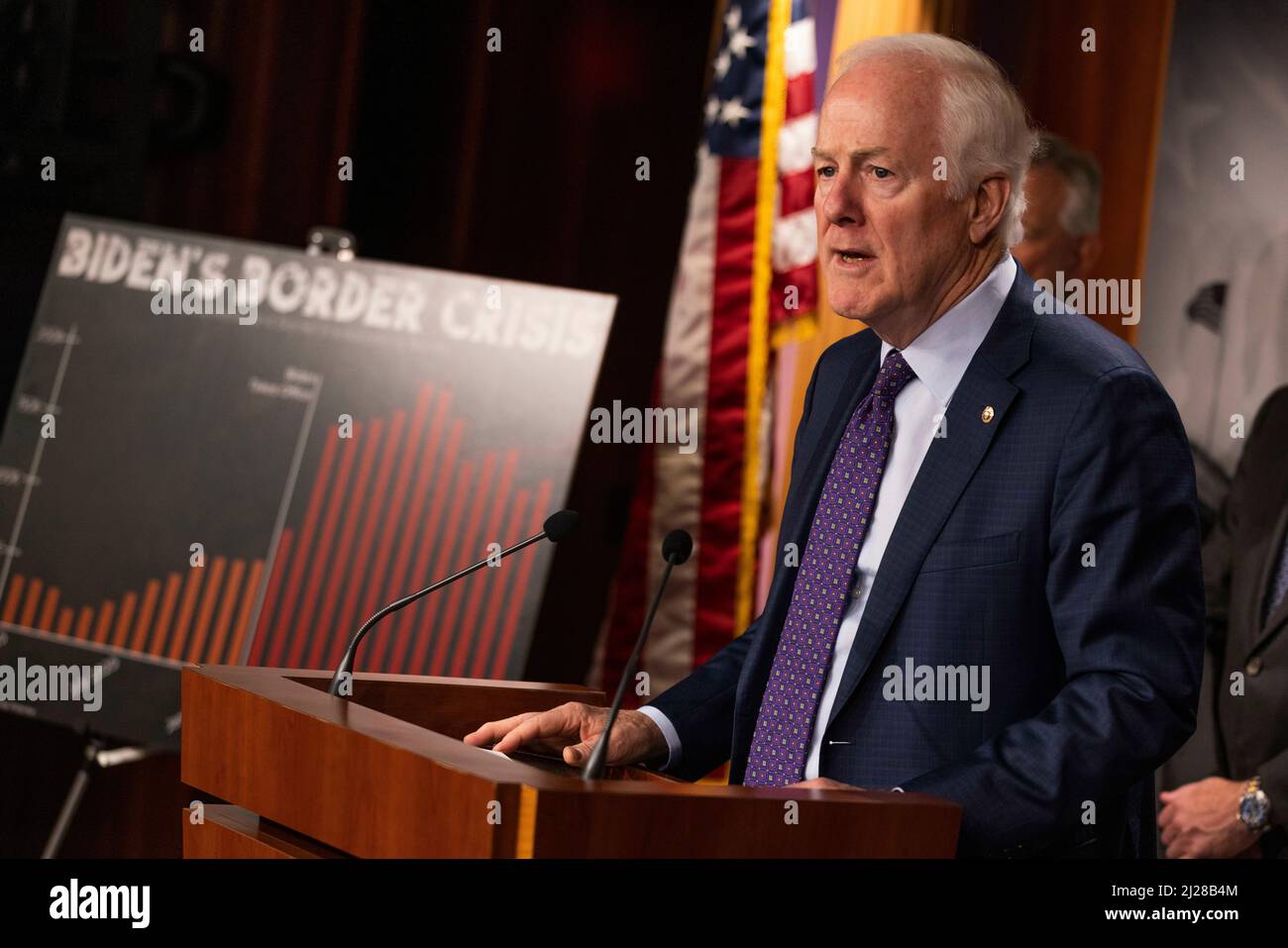 Washington, Vereinigte Staaten. 30th Mar 2022. Il senatore degli Stati Uniti John Cornyn (repubblicano del Texas) parla ad una conferenza stampa della GOP sullo stato del confine meridionale degli Stati Uniti nel Campidoglio il 30 marzo 2022, Washington, DC, Stati Uniti credito: Aaron Schwartz/CNP/dpa/Alamy Live News Foto Stock
