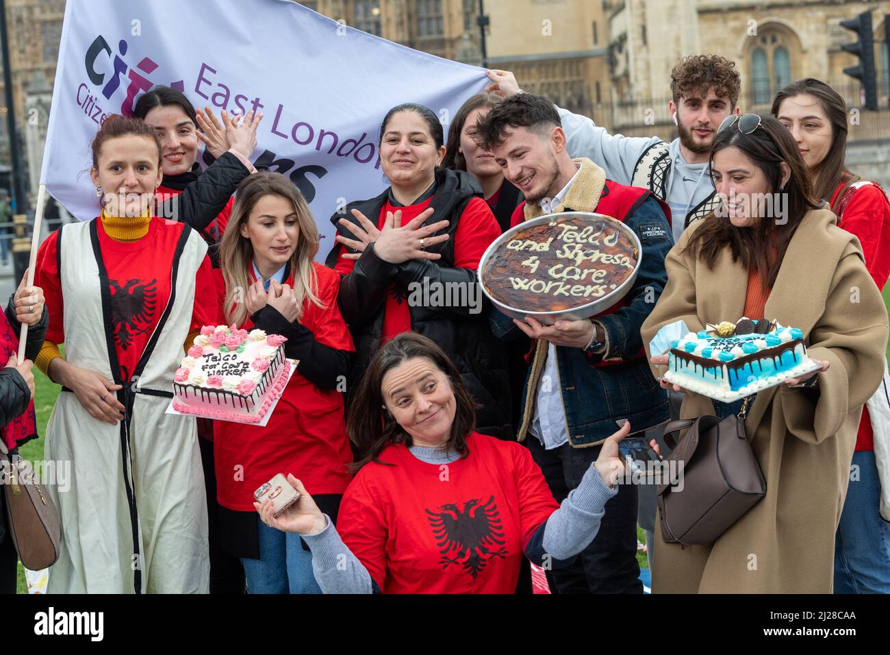 Londra, Regno Unito. 30th Mar 2021. Protesta e lobby da parte degli operatori sociali per il salario reale di vita presso le Camere del Parlamento UK la protesta è stata organizzata da cittadini UK Credit: Ian Davidson/Alamy Live News Foto Stock