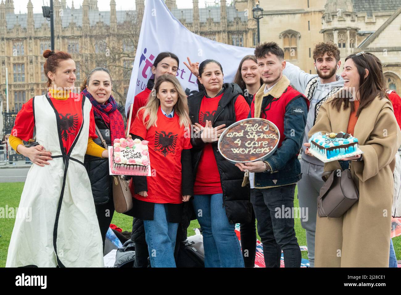 Londra, Regno Unito. 30th Mar 2021. Protesta e lobby da parte degli operatori sociali per il salario reale di vita presso le Camere del Parlamento UK la protesta è stata organizzata da cittadini UK Credit: Ian Davidson/Alamy Live News Foto Stock