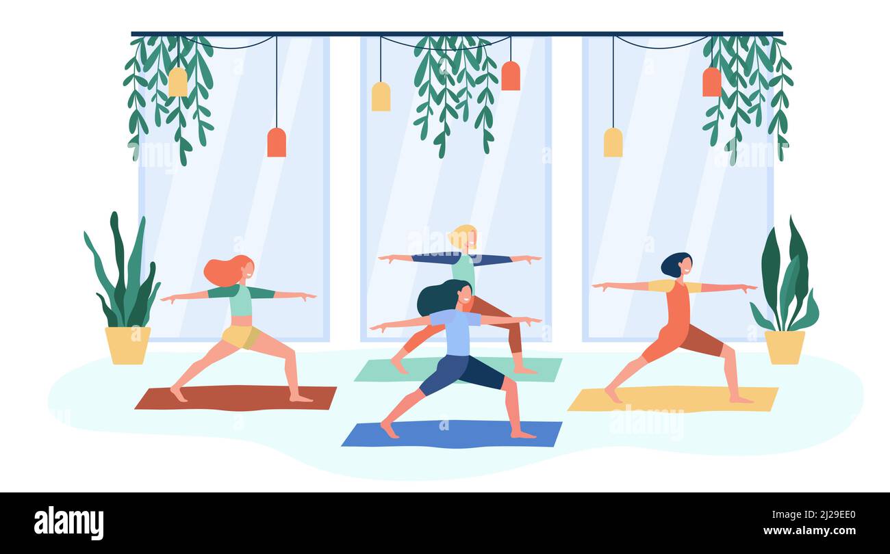 Le donne si esercitano nel club fitness, frequentano la lezione di yoga, si levano in piedi in posizione guerriero sul tappetino. Illustrazione vettoriale piatta per attività fisica, ginnastica, l Illustrazione Vettoriale