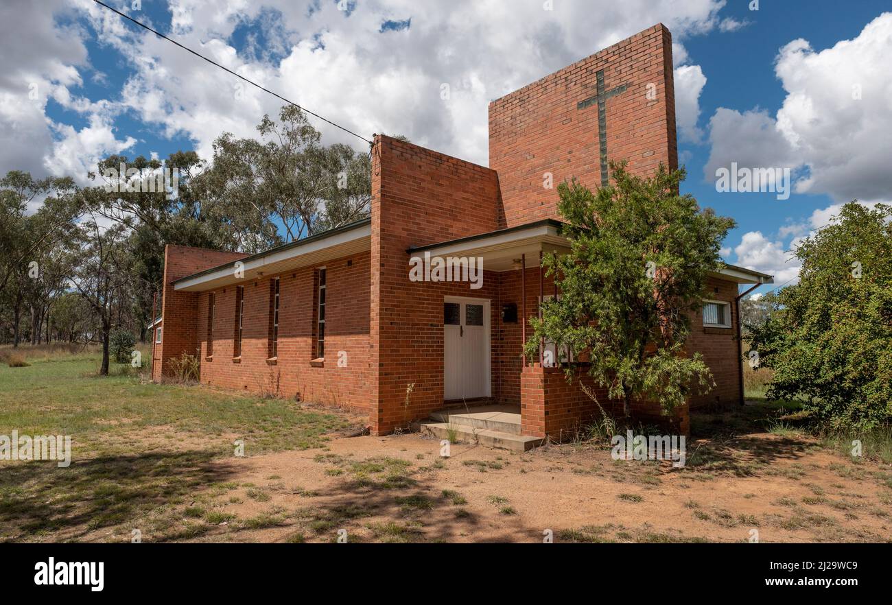 Questa ex chiesa uniting di Delungra è ora di proprietà privata Foto Stock