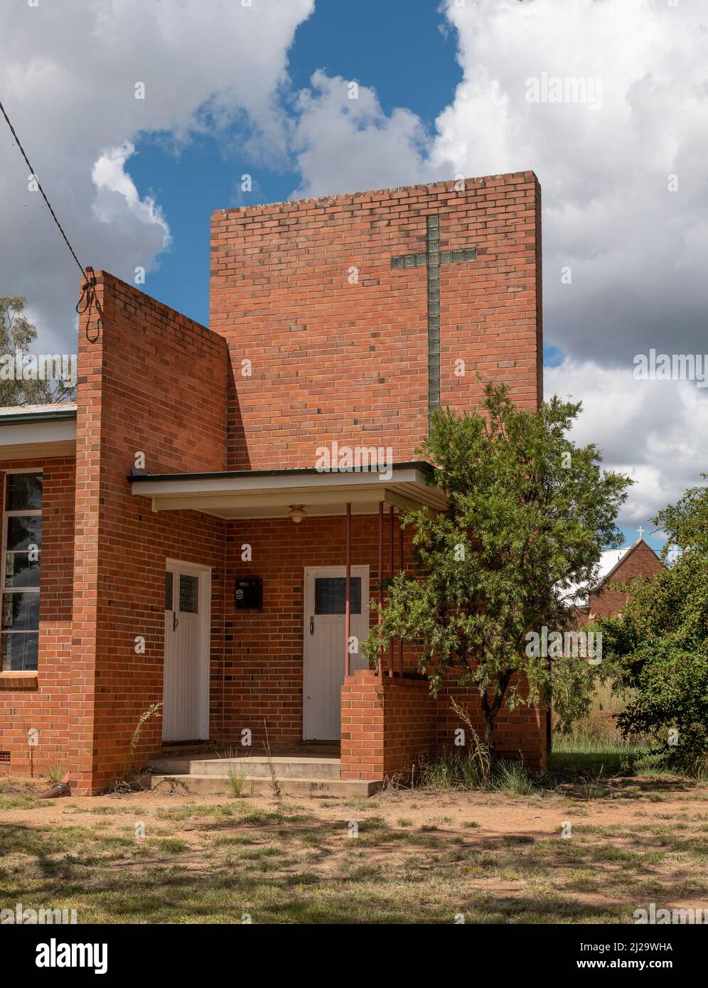 Questa ex chiesa uniting di Delungra è ora di proprietà privata Foto Stock