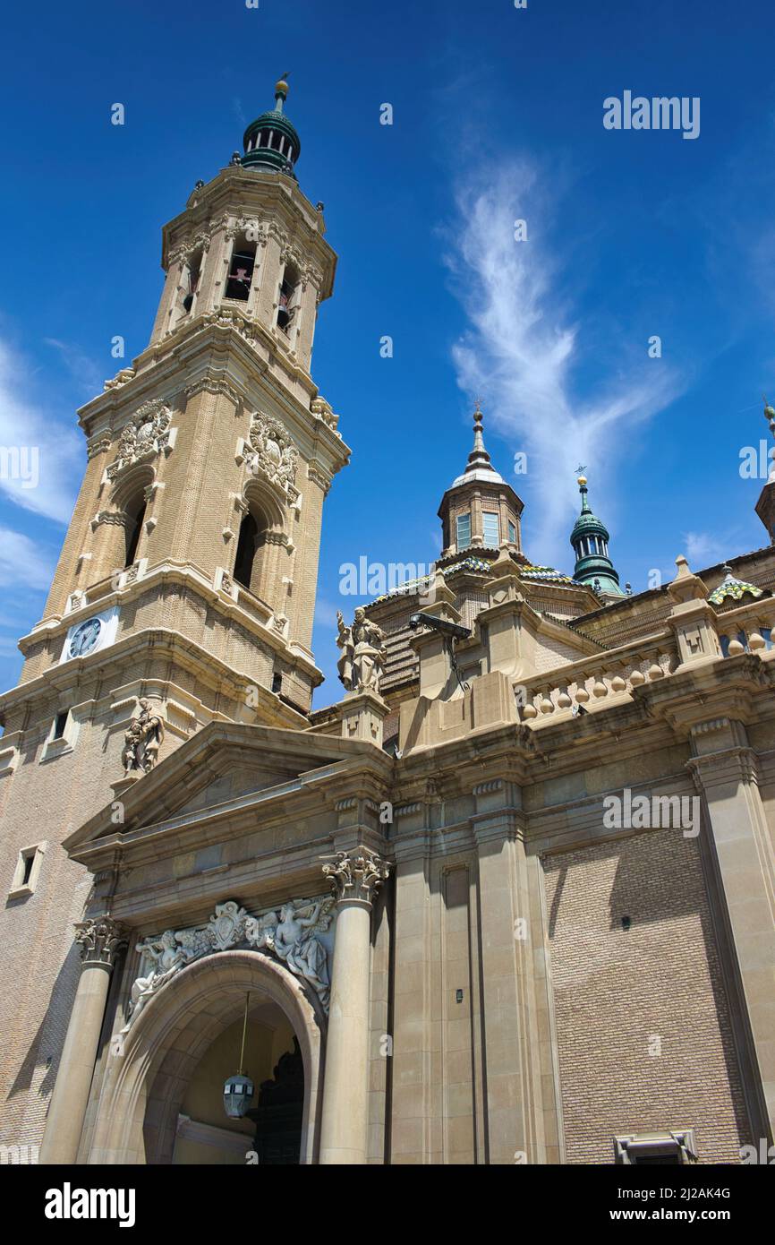 Dettagli architettonici della famosa Basilica di Nuestra Señora del Pilar, (Basilica Cattedrale di nostra Signora del pilastro) Saragozza, Spagna, Aragona Foto Stock