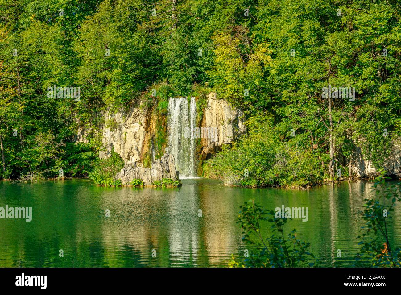 Lago Proscansko o o Proscansko Jezero. Al Parco Nazionale dei Laghi di Plitvice in Croazia. Parco naturale con laghi e cascate nella regione di Lika. UNESCO Foto Stock