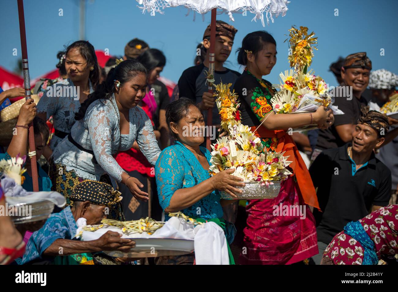 Seminyak, Bali - 10 agosto 2017: Tradizionale cerimonia di cremazione balinese Foto Stock