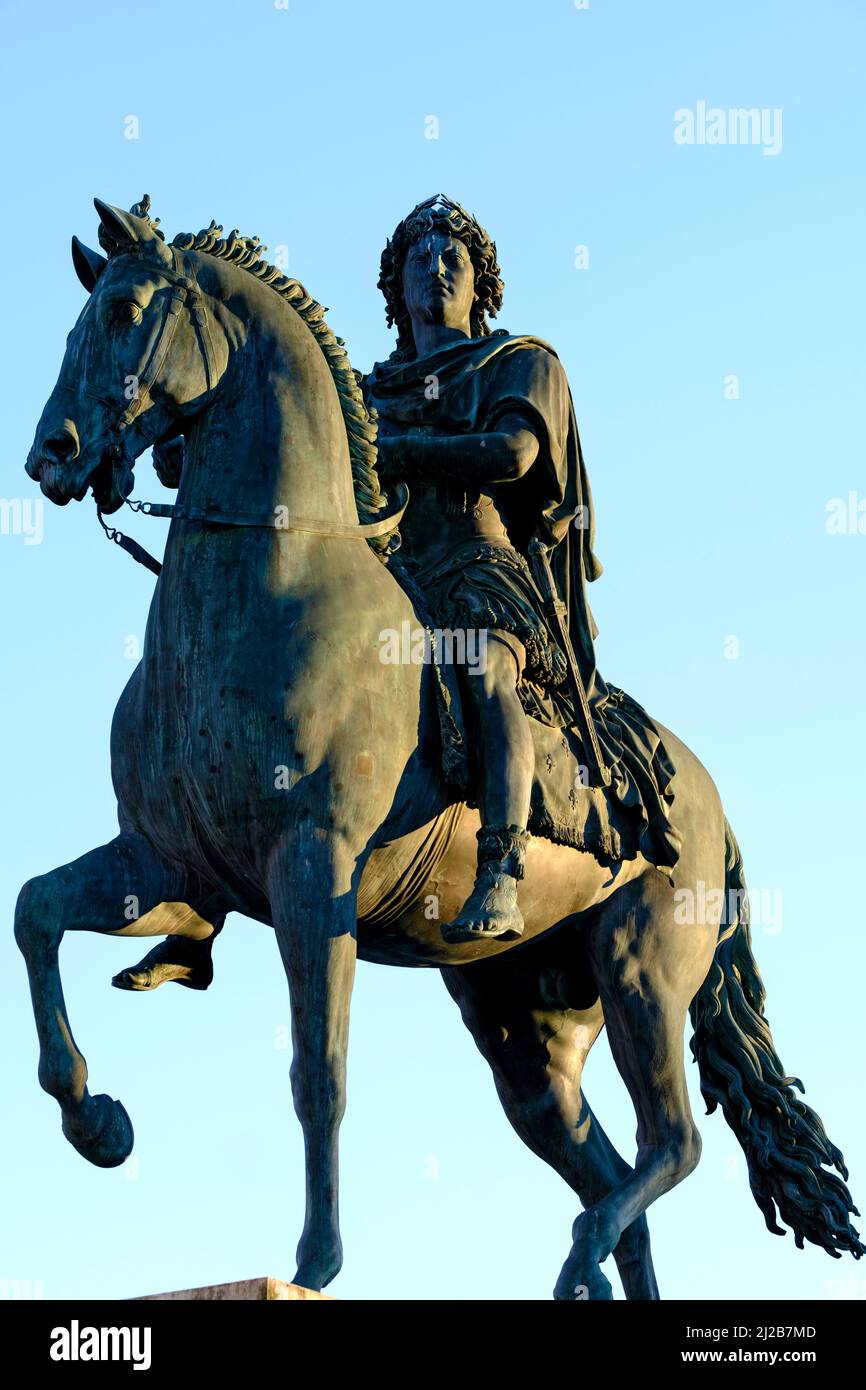 Lione (Francia centro-orientale): Statua equestre del re Luigi XIV in piazza Place Bellecour, dello scultore francese Frederic Lemot Foto Stock