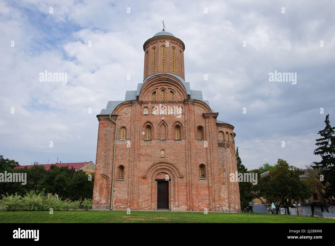 La Chiesa di Chernihiv (più correttamente: Chiesa di San Paraskevi Venerdì a Torg) è una chiesa ortodossa (diocesi di Chernihiv), situata a Chernihiv. B Foto Stock
