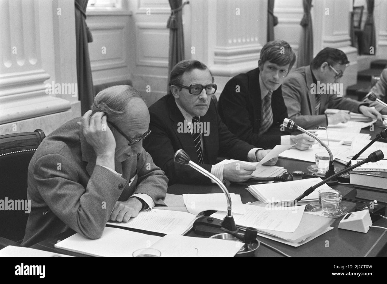 Commissione della Camera dei rappresentanti per la Cultura, Ministro di sinistra Van Doorn ca. 31 maggio 1976 Foto Stock