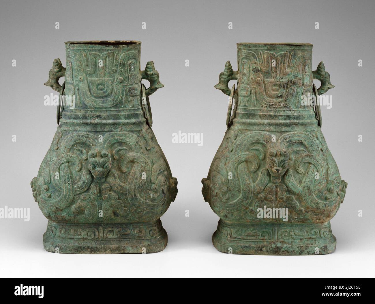 Pair of Jars 899 BCE - 800 BCE origine: Cina - Medio: Bronze Foto Stock