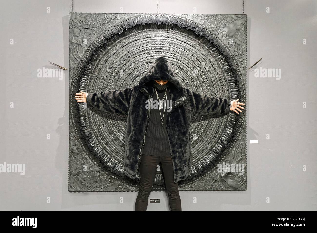 Parigi, Francia. 15 novembre 2022, The Crow R di RJ. Mostra Art Capital il 15 febbraio 2022 a Parigi, Francia. Credit: Gerard Crossay/Alamy Stock Photo Foto Stock