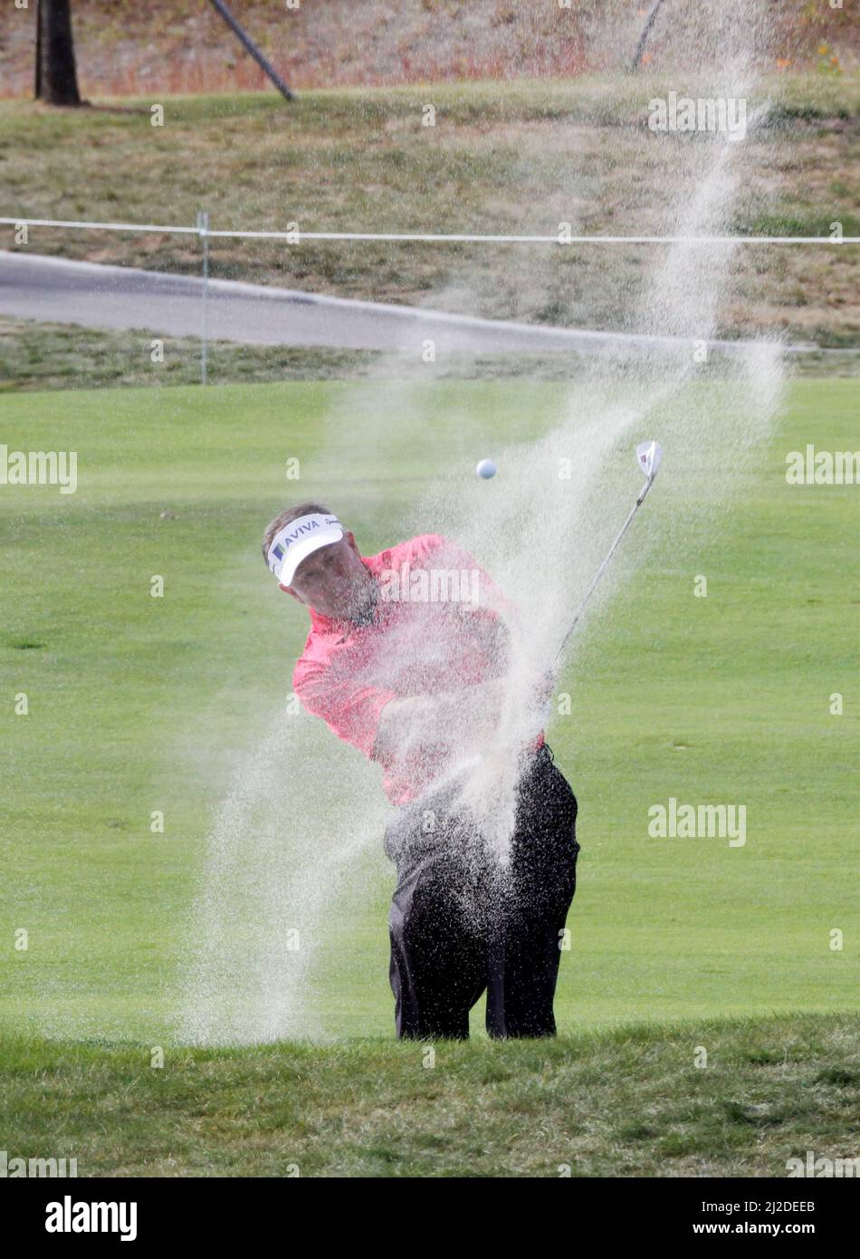 Settembre 18, 2011-Incheon, Corea del Sud-Rod Spittle of Canada, 18th hall putt durante il PGA Tour Songdo IBD campionato finale round al Jack Nicklaus golf club di Incheon il 18 settembre 2011. Foto Stock