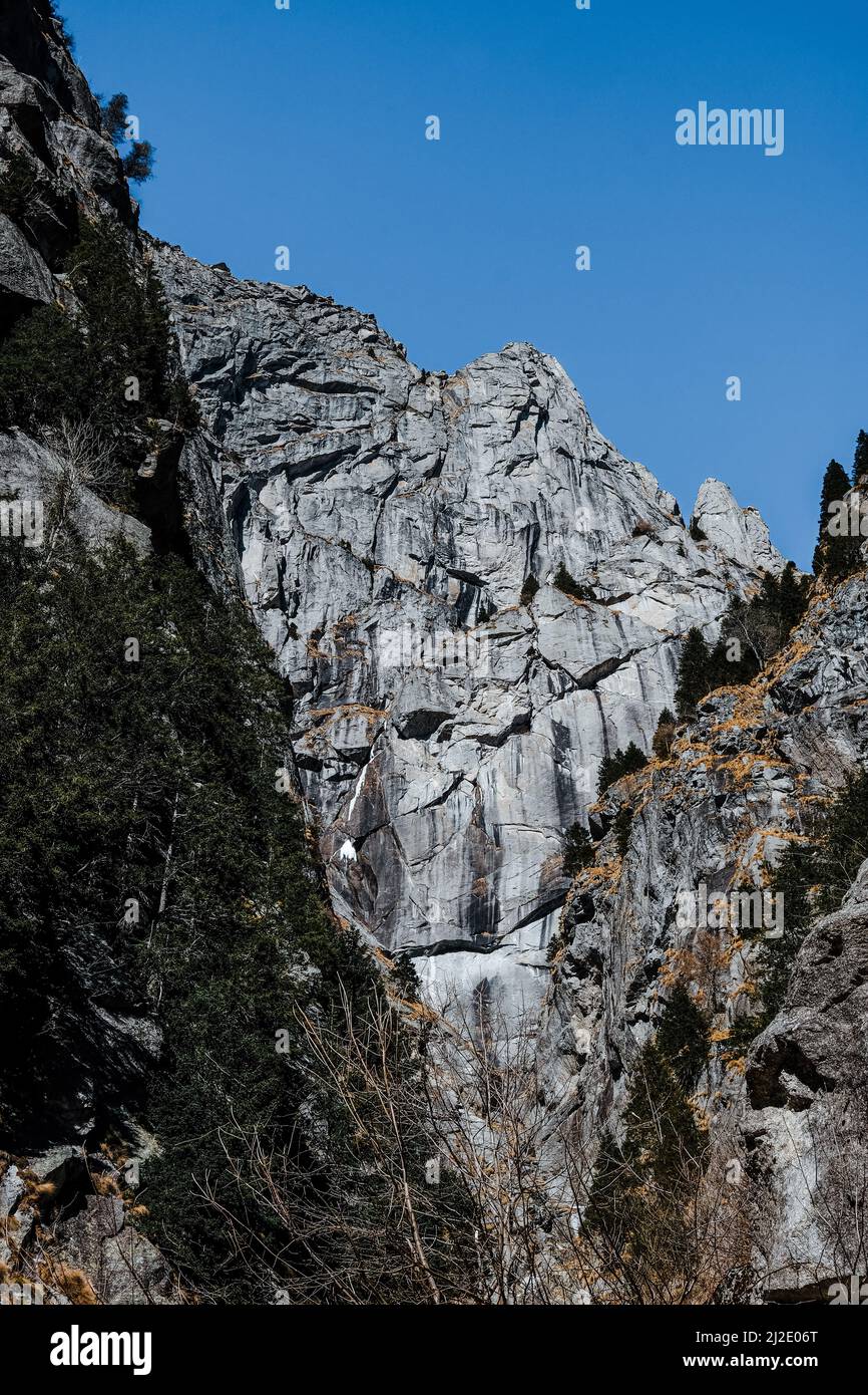Grande parete mozzafiato in Val di Mello, Italia Foto Stock