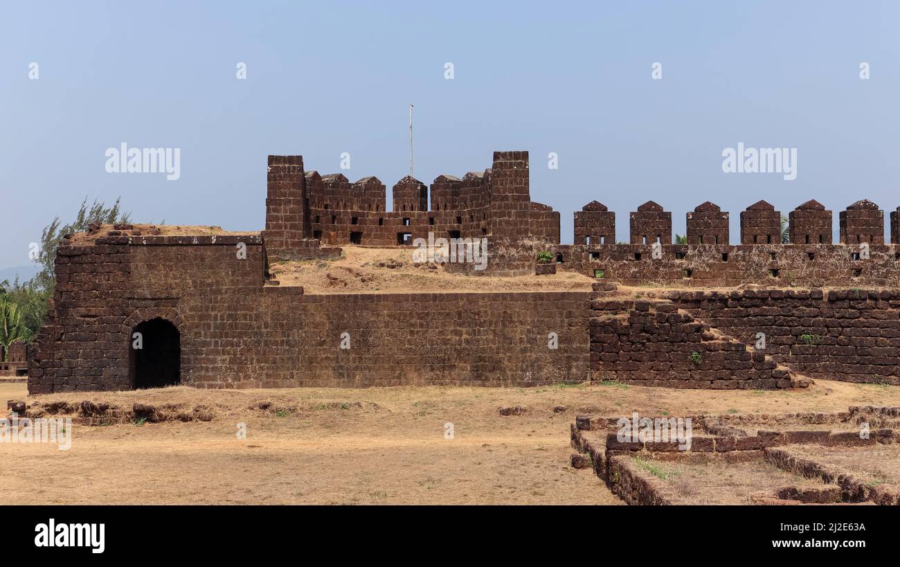 Mura di Fort View, Mirjan Fort, Uttara Kannada, Karnataka, India Foto Stock