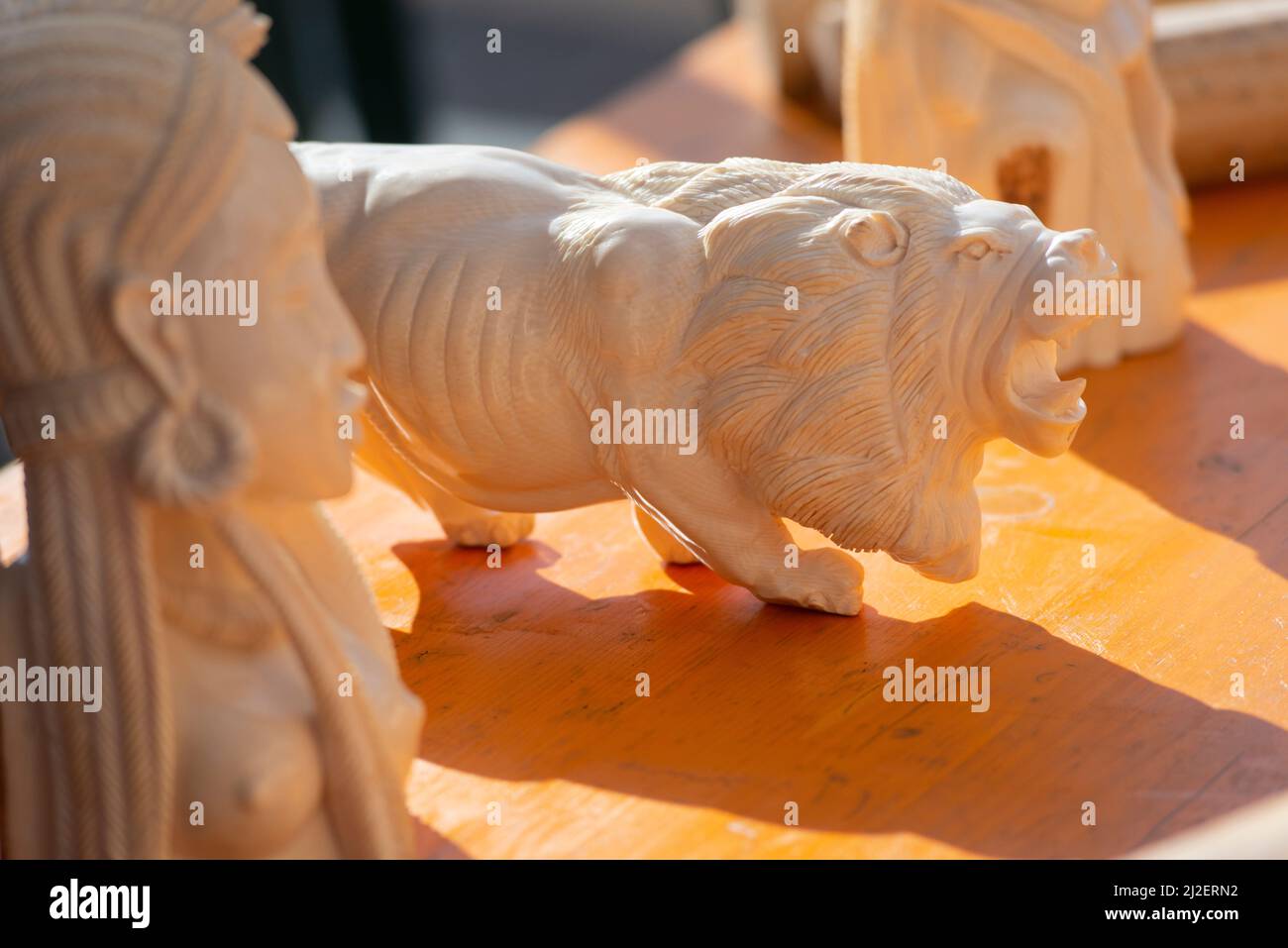 Italia, Lombardia, Crema, Festa dell' albero manifestazione, esposizione Ivory oggetti di origine illegale confiscati beni, traffico illecito Foto Stock