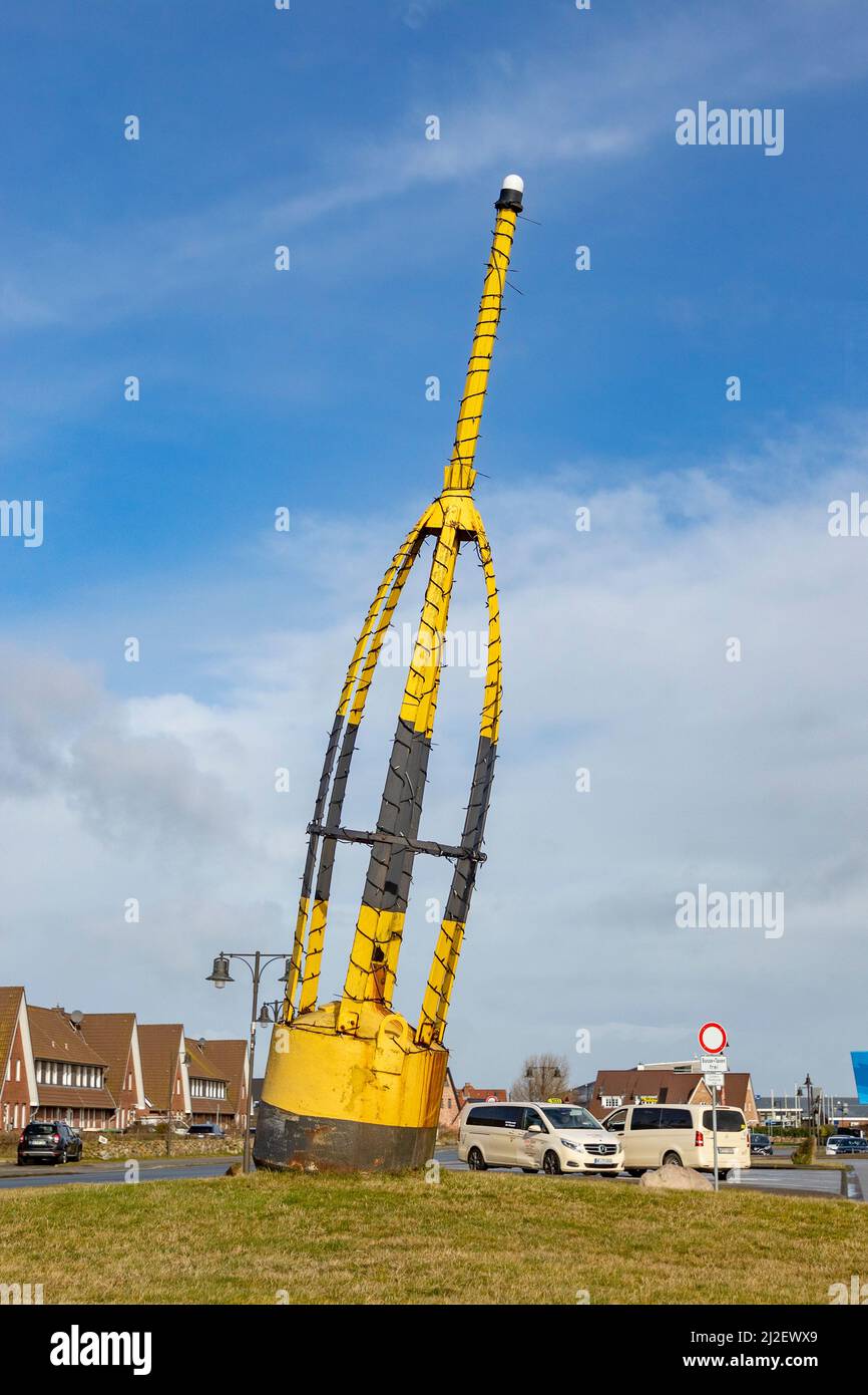 Lista, Germania - Febbraio 17, 2021:Roundabout con scultura marittima al villaggio di Lista all'isola di Sylt in Germania. Foto Stock