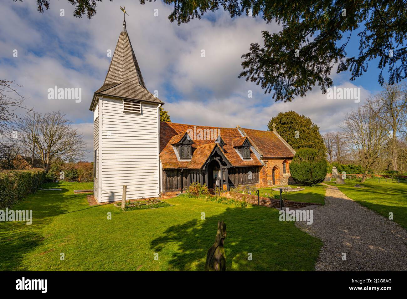 Chiesa di St. Andrews, Greensted, Ongar, Essex. Il più antico edificio in legno costruito a nave in Europa. Foto Stock