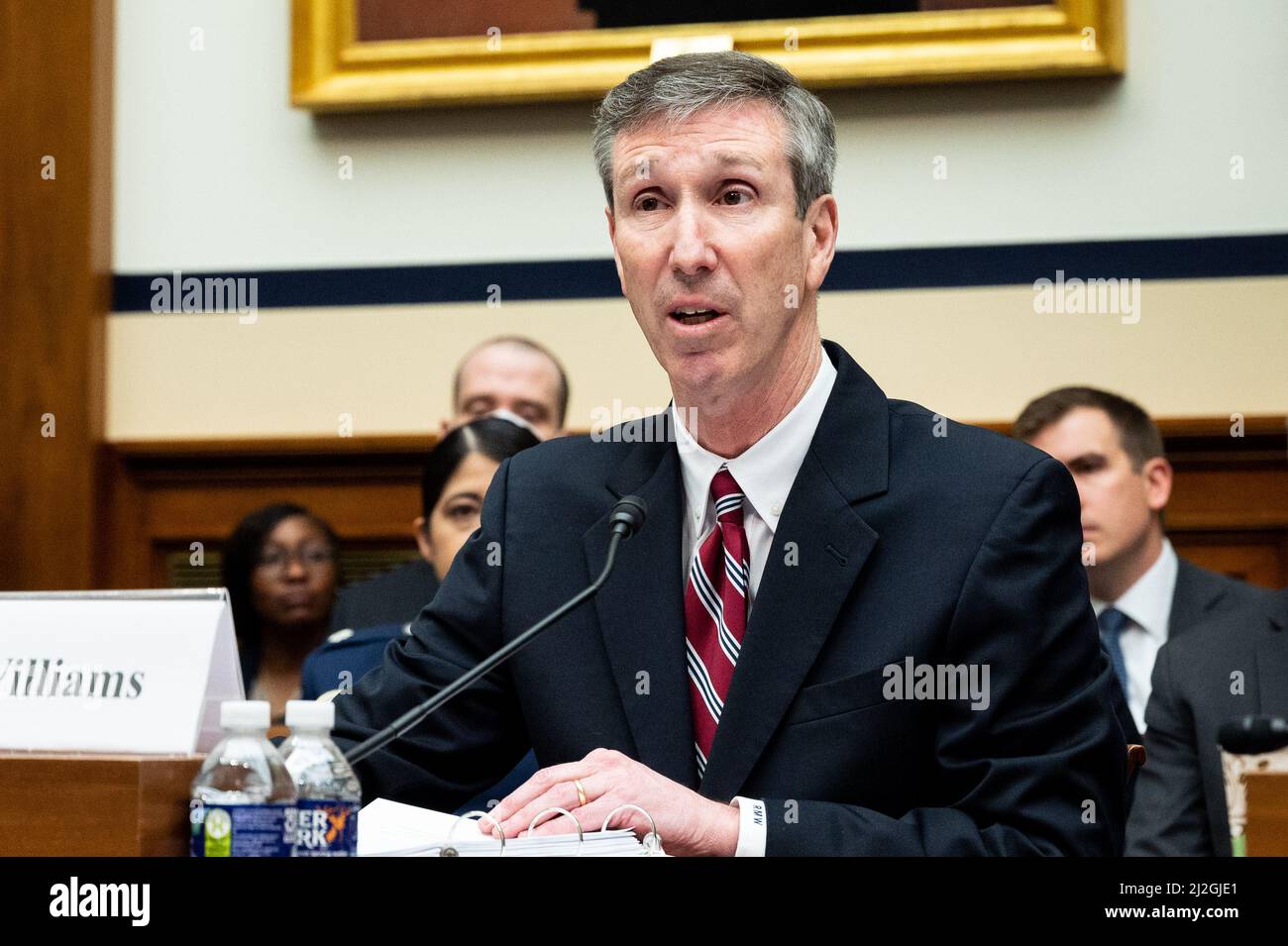 Washington, Stati Uniti. 01st Apr 2022. Il Dr. Rhys Williams, direttore esecutivo della Defense Threat Reduction Agency, sotto il Segretario della Difesa per l'acquisizione e il sostegno, parla ad un'audizione della House Armed Services Committee. Credit: SOPA Images Limited/Alamy Live News Foto Stock