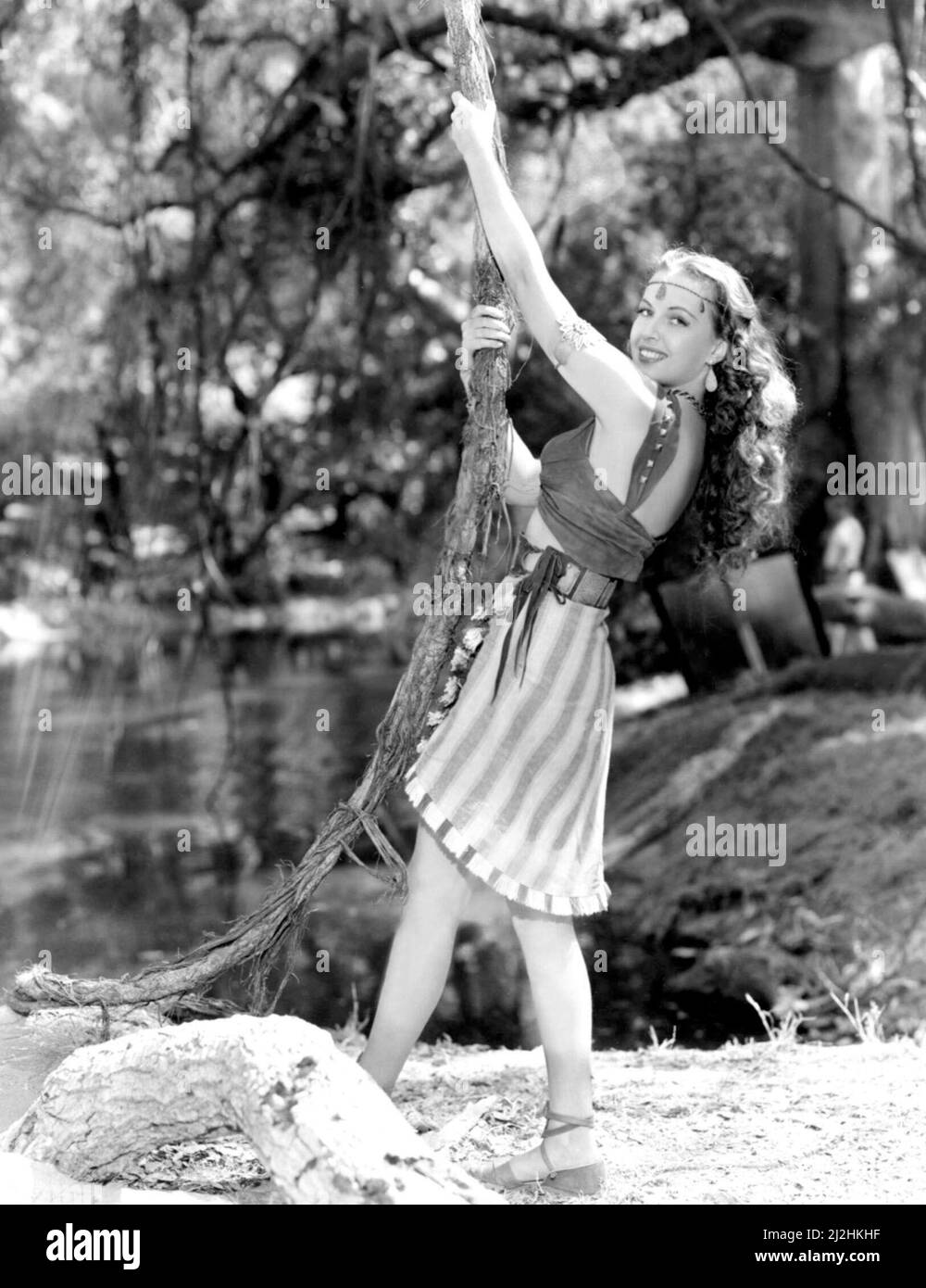 FRANCES GIFFORD a TARZAN TRIONFA (1943), diretto da WILHELM THIELE. Credito: RKO / Album Foto Stock