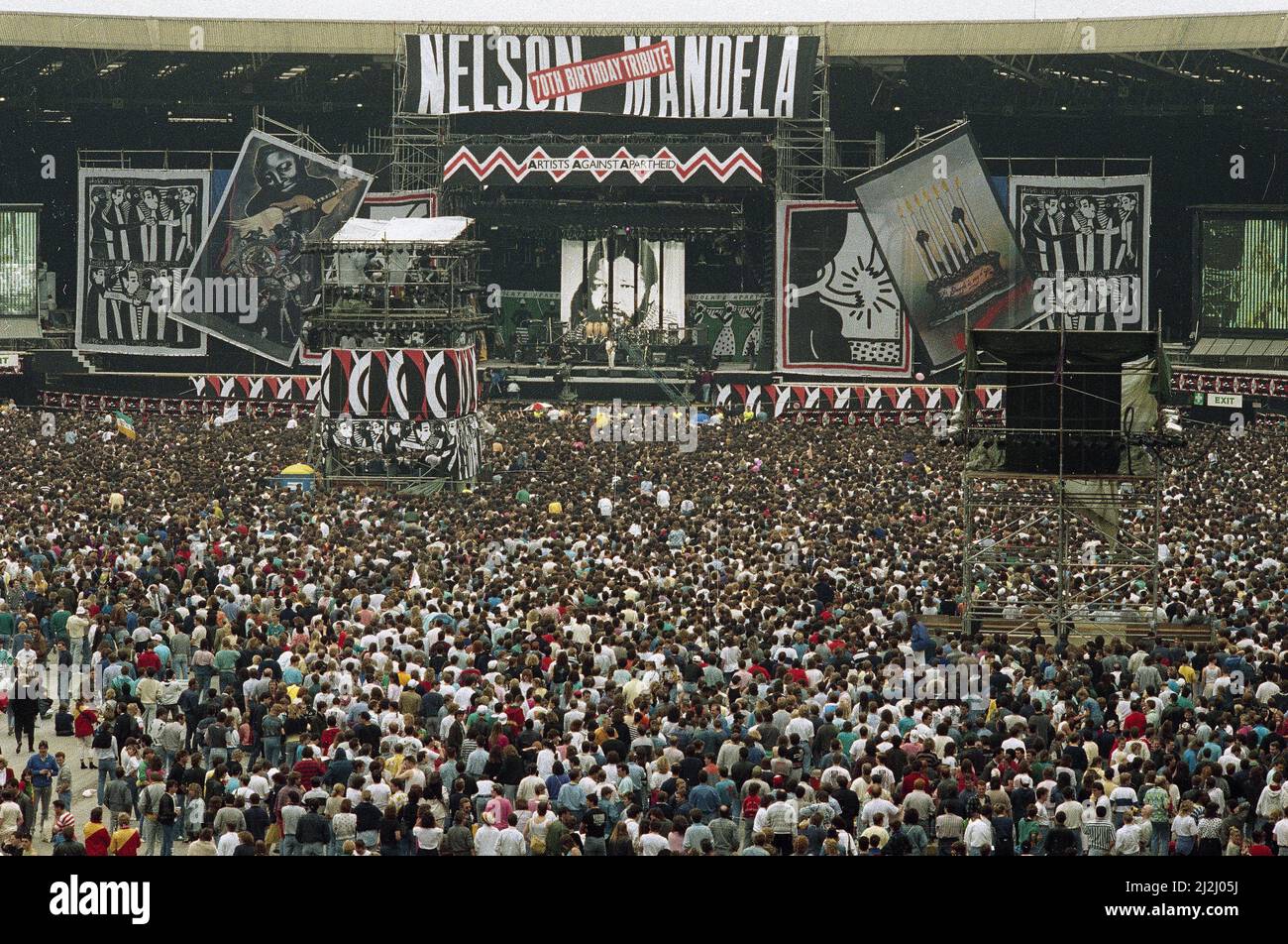 Nelson Mandela 70th compleanno Tribute Concerto al Wembley Stadium di Londra 11th giugno 1988. Foto Stock