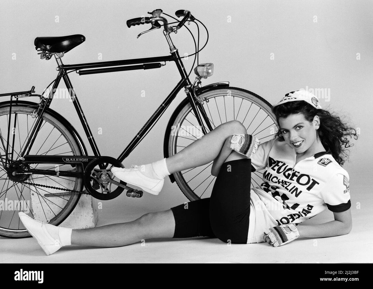 Modello Sport indossa la moda. 11 giugno 1987. Foto Stock