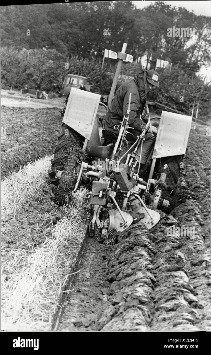 Frank Jackson, gara di aratura a West Hallam e Ockbrook, 15th settembre 1988 Foto Stock