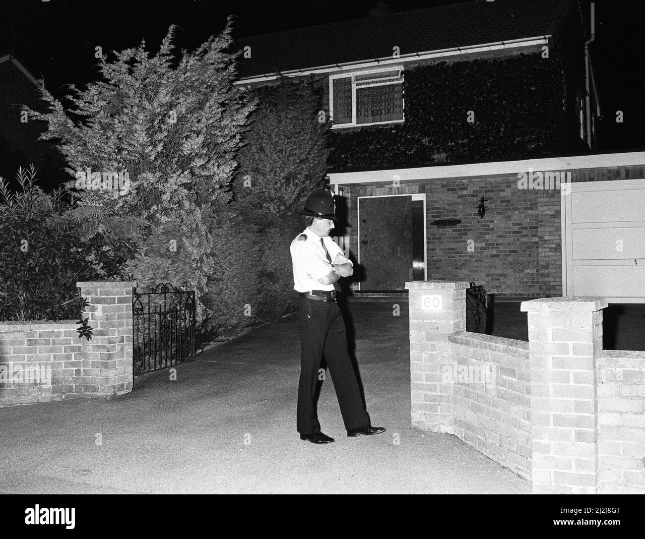 Scene a Hungerford, Berkshire, dopo un assedio Gun in città. L'evento divenne noto come massacro di Hungerford. 19th agosto 1987. Foto Stock