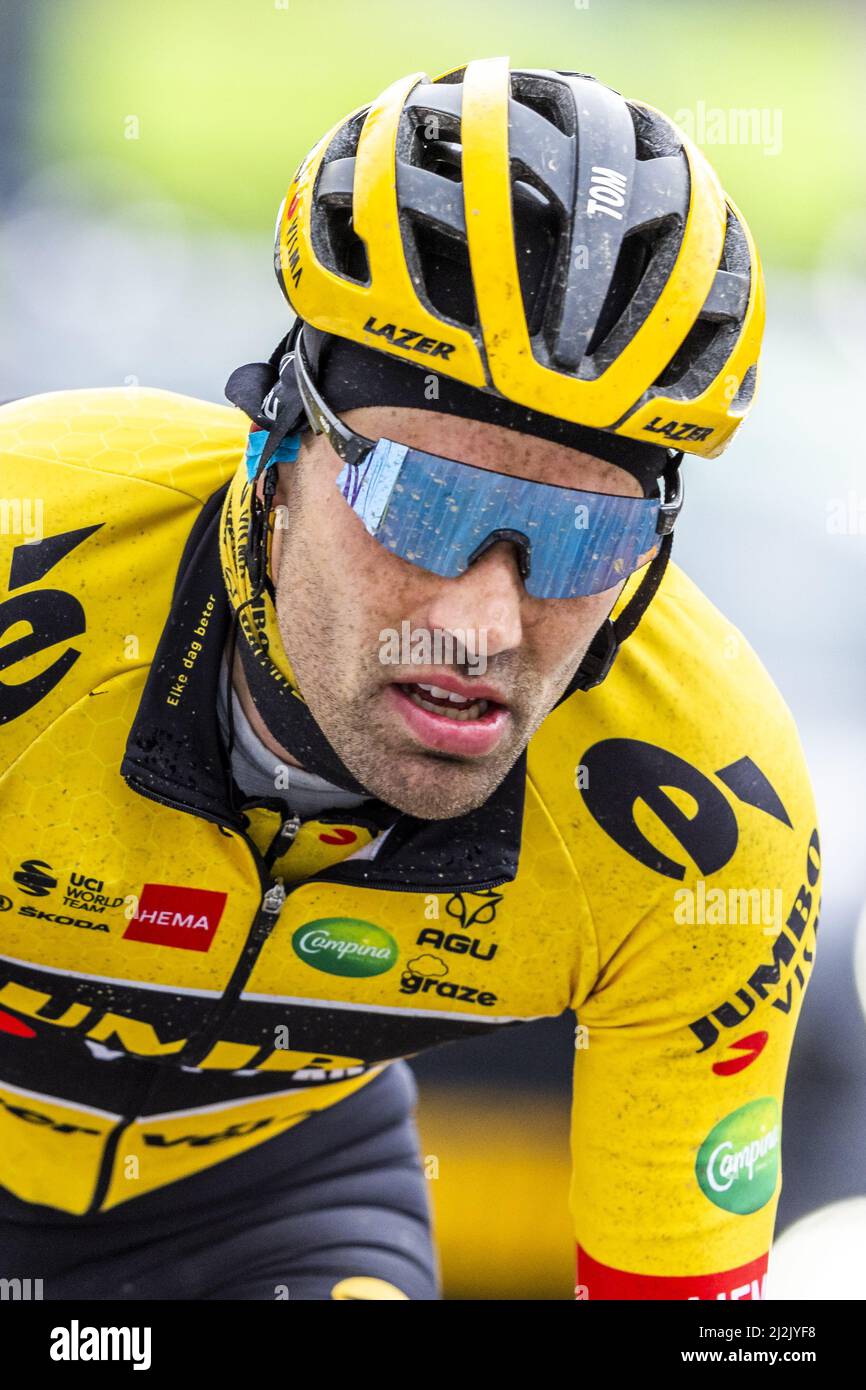 2022-04-02 15:52:49 EIJSDEN - Tom Dumoulin durante il volta Limburg Classic. Il ciclista è tornato in azione dopo che non è stato in grado di finire il Tour della Catalogna perché non si sentiva bene. ANP MARCEL VAN HORN olanda OUT - belgio OUT Foto Stock
