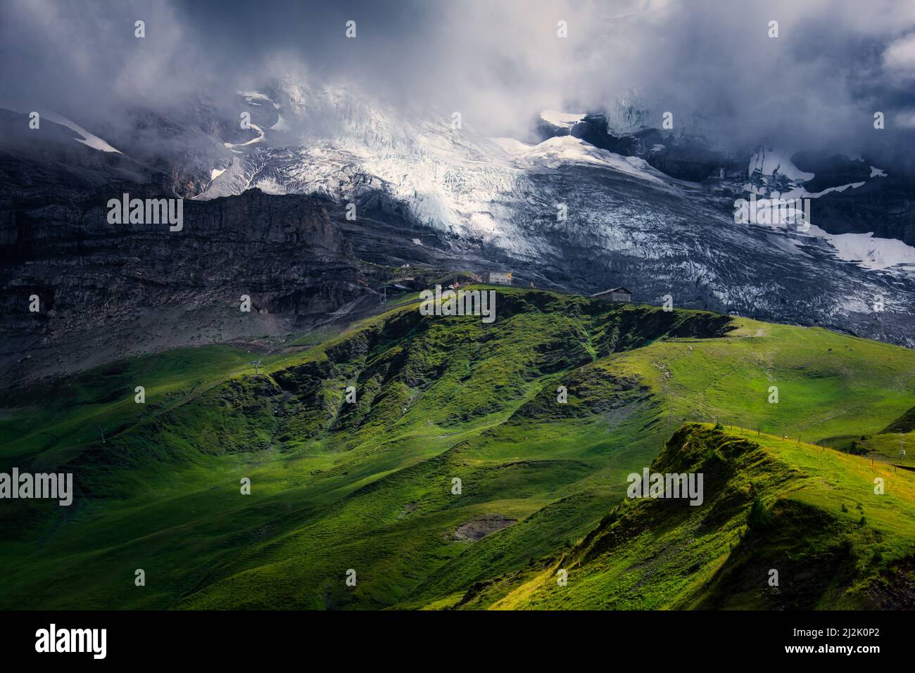 Paesaggio montano e ghiacciato, Kleine Scheidegg, Oberland Bernese, Svizzera Foto Stock