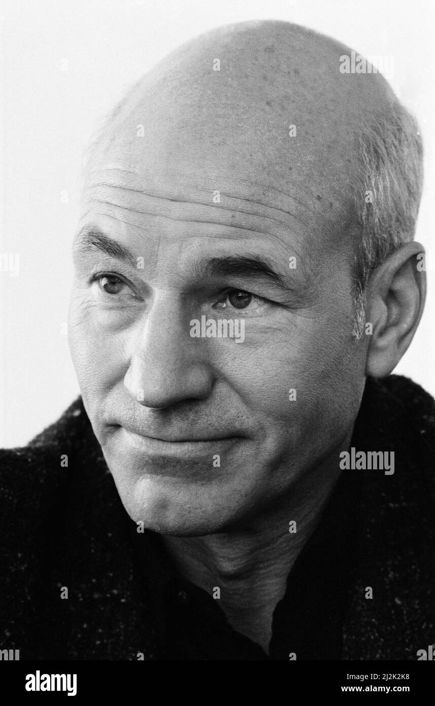Patrick Stewart, attore, che sta giocando il ruolo del capitano Jean Luc Picard in Star Trek la prossima generazione, nella foto del 20th aprile 1988. Foto Stock