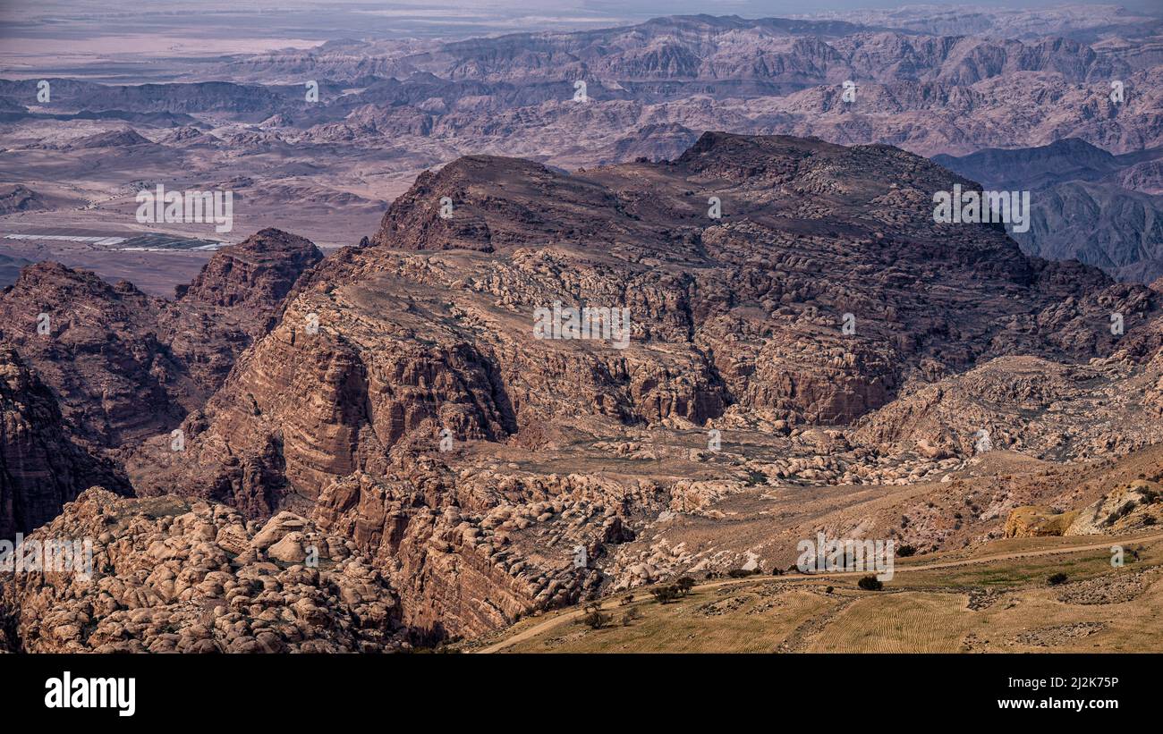 Paesaggio desertico delle montagne di Edom, Shoubak, Giordania. Foto Stock