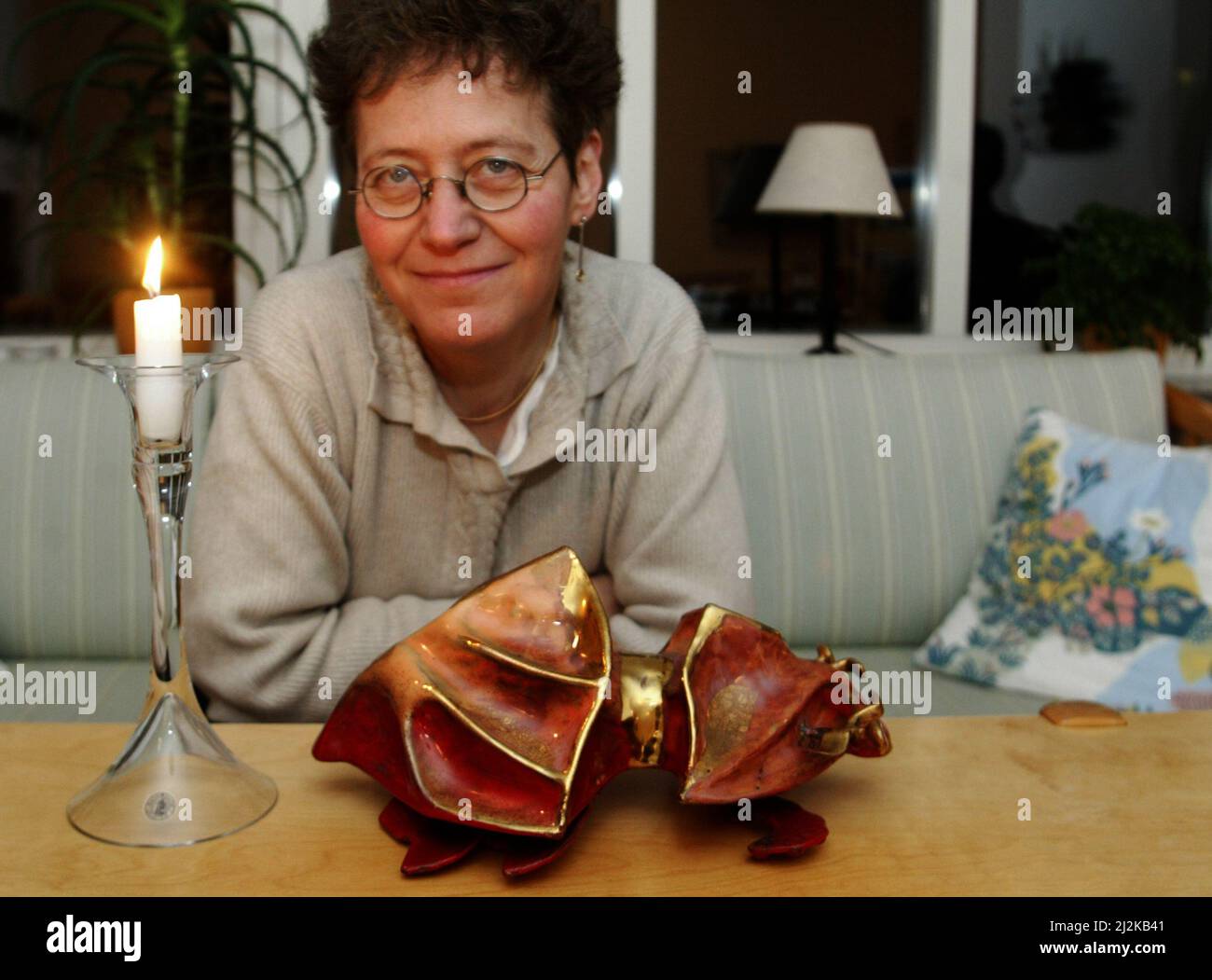 Lena Einhorn (19 maggio 1954) è un . Qui con un premio Guldbagge per il miglior film, Nina's Journey (svedese: Ninas resa, polacco: Podróż Niny). Foto Stock