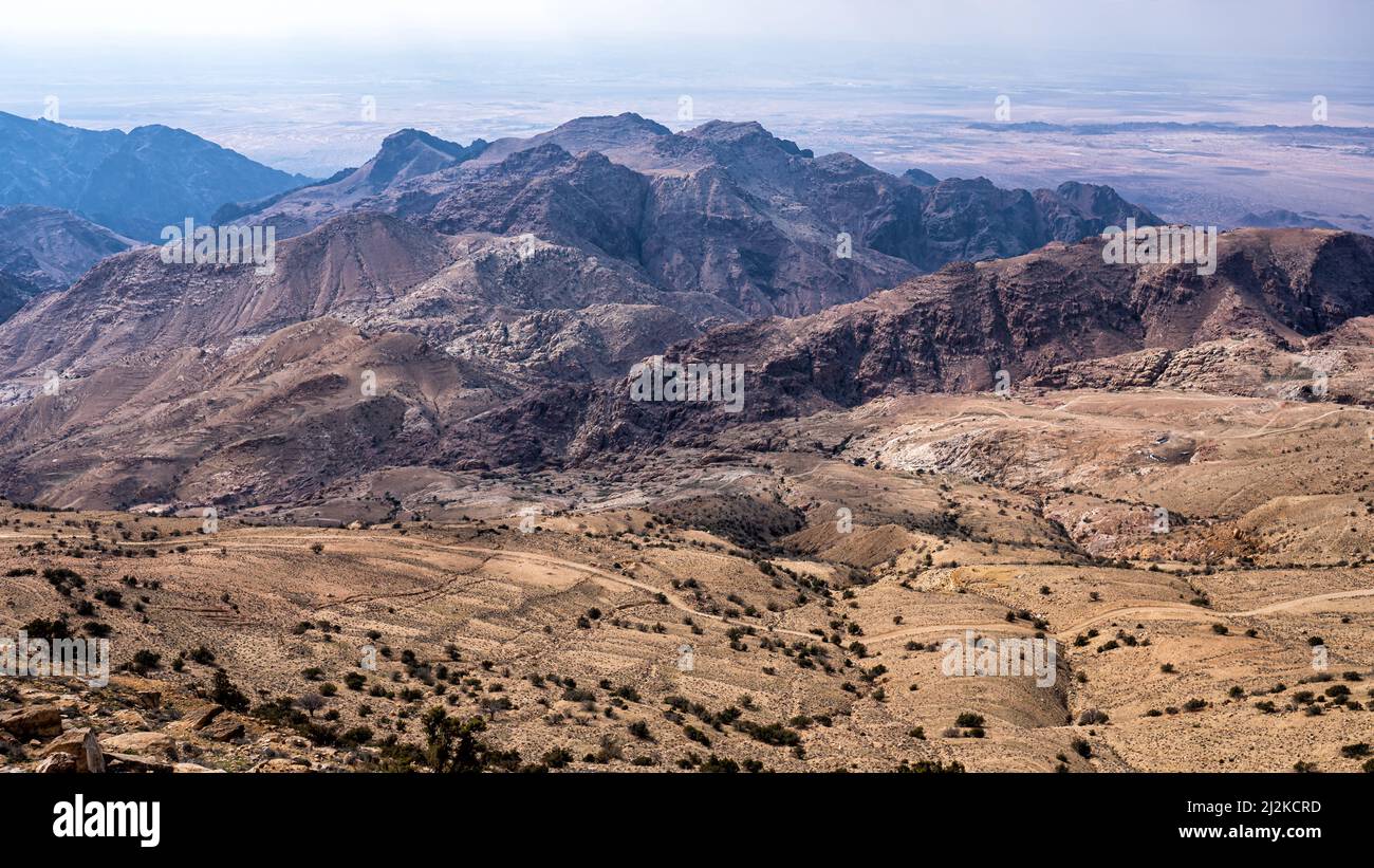Paesaggio desertico delle montagne di Edom, Shoubak, Giordania. Foto Stock
