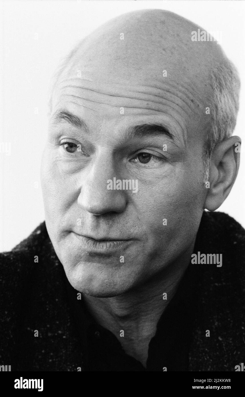 Patrick Stewart, attore, che sta giocando il ruolo del capitano Jean Luc Picard in Star Trek la prossima generazione, nella foto del 20th aprile 1988. Foto Stock