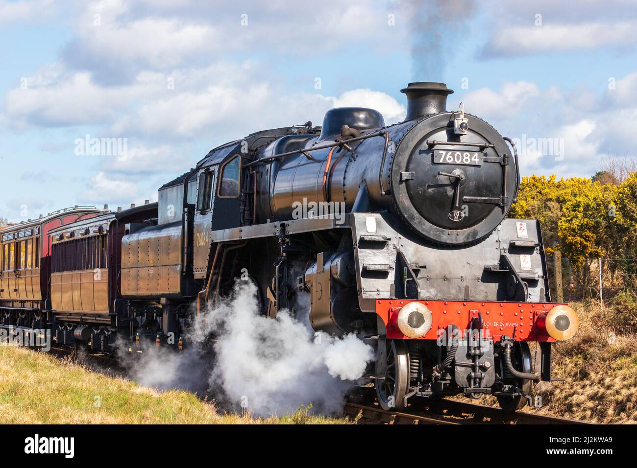 Weybourne, Regno Unito – Aprile 2nd 2022: Evento di gala a vapore di primavera sulla linea North Norfolk Poppy Credit: Richard o'Donoghue/Alamy Live News Foto Stock