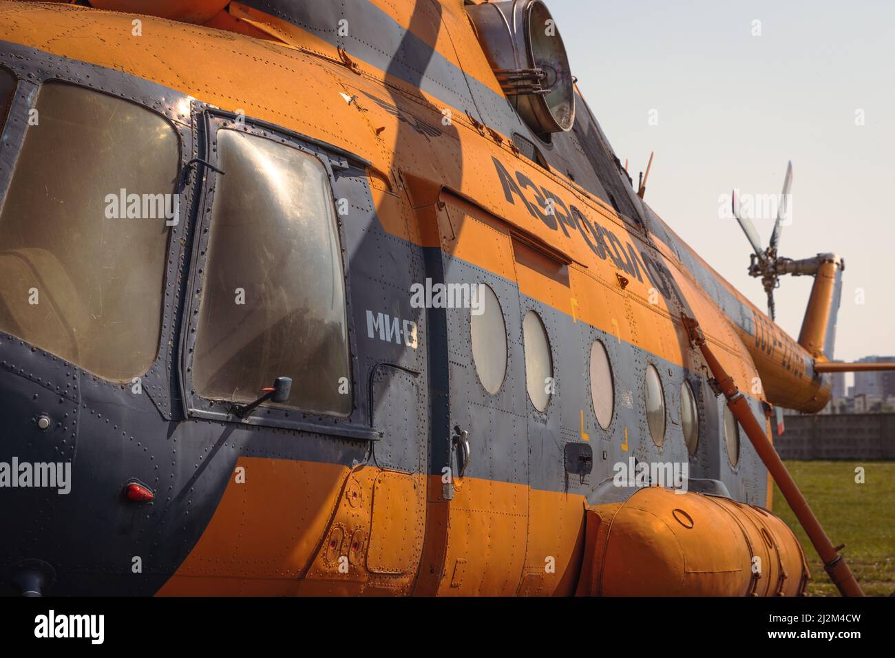 Mi-8 Hip Helicopter presso il Museo dell'Aviazione statale dell'Ucraina, Kiev Foto Stock