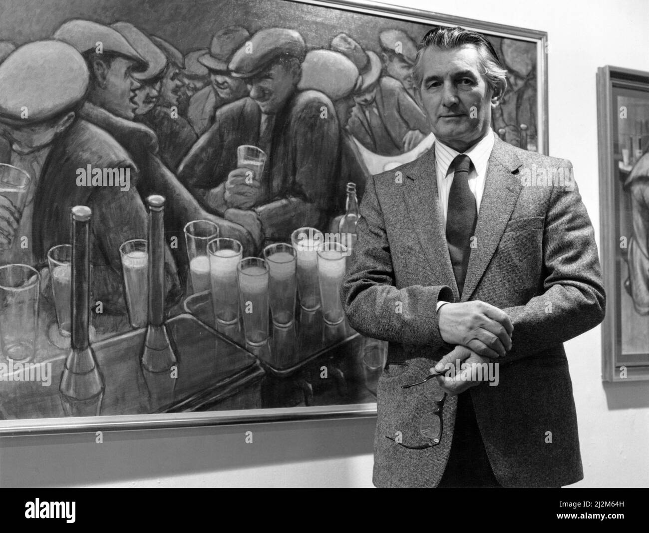 L'artista nordest Norman Cornish ha ritratto alla sua mostra. Norman festeggia il suo 70th° compleanno con la pubblicazione delle sue memorie insieme alla prima mostra della sua opera per quasi un decennio. Circa 1989. Foto Stock