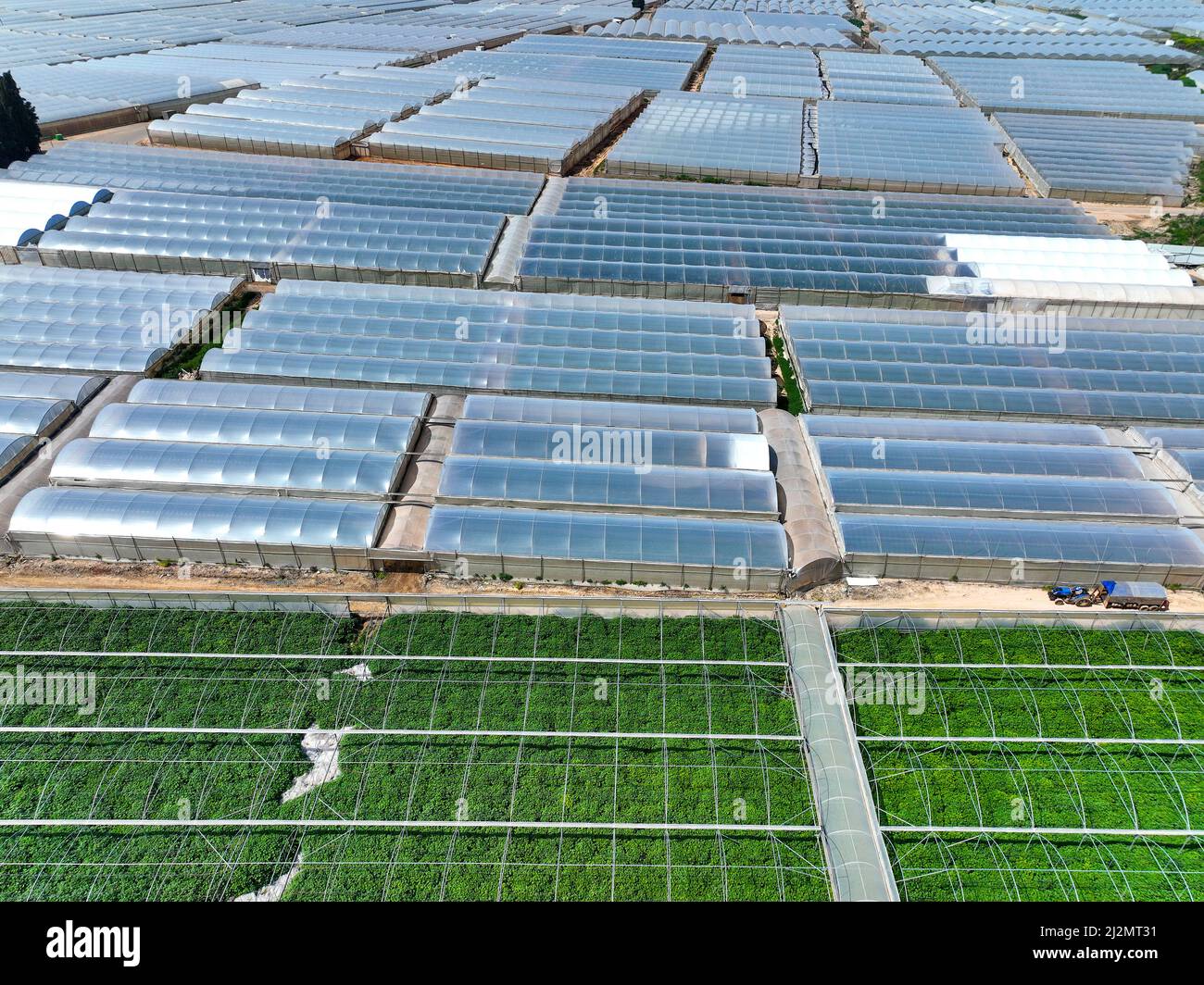 Agricoltura serra, vasto terreno utilizzato per l'agricoltura serra, vista aerea. Foto Stock