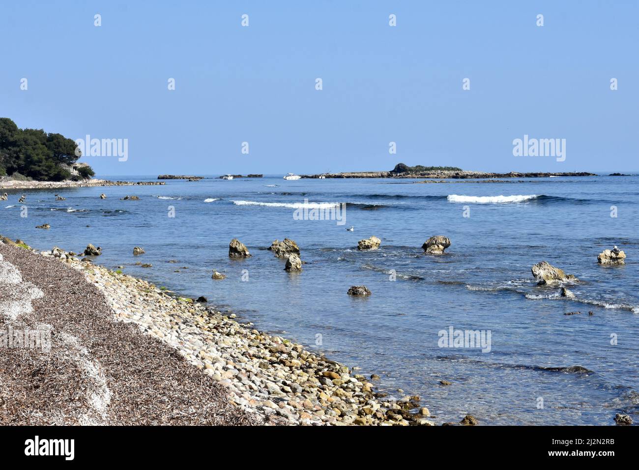Francia, costa azzurra, l'isolotto di Saint Ferréol a est dell'isola di Saint Honorat nella baia di cannes nel mediterraneo. Foto Stock