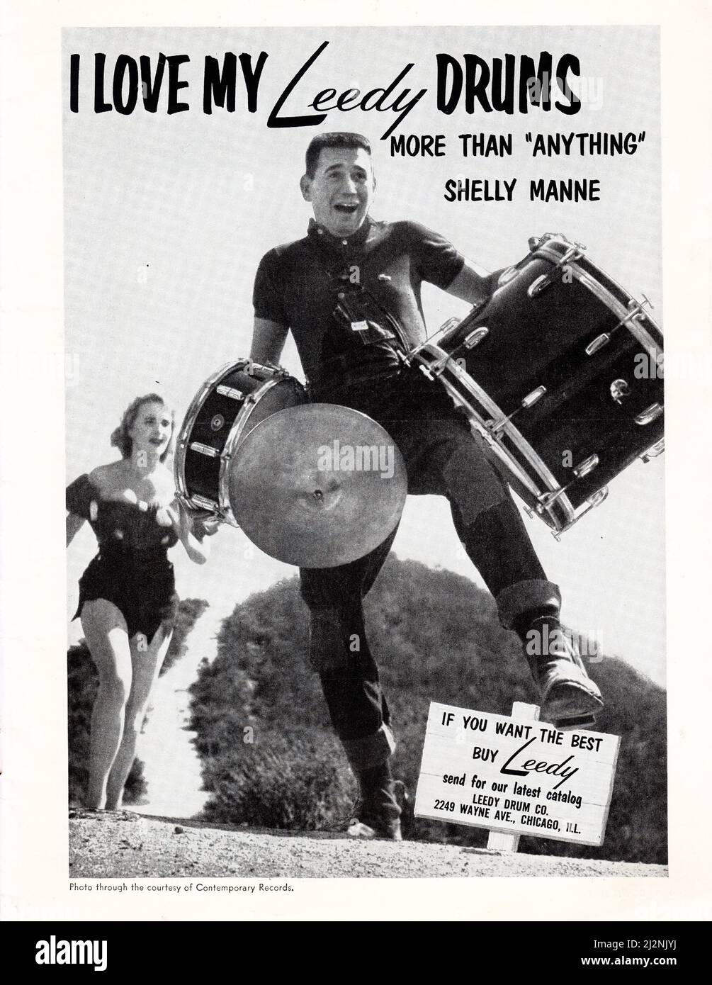 Annuncio a pagina intera per Leedy Drums da una rivista di musica americana del 1960 con il batterista jazz Shelly Manne. Foto Stock