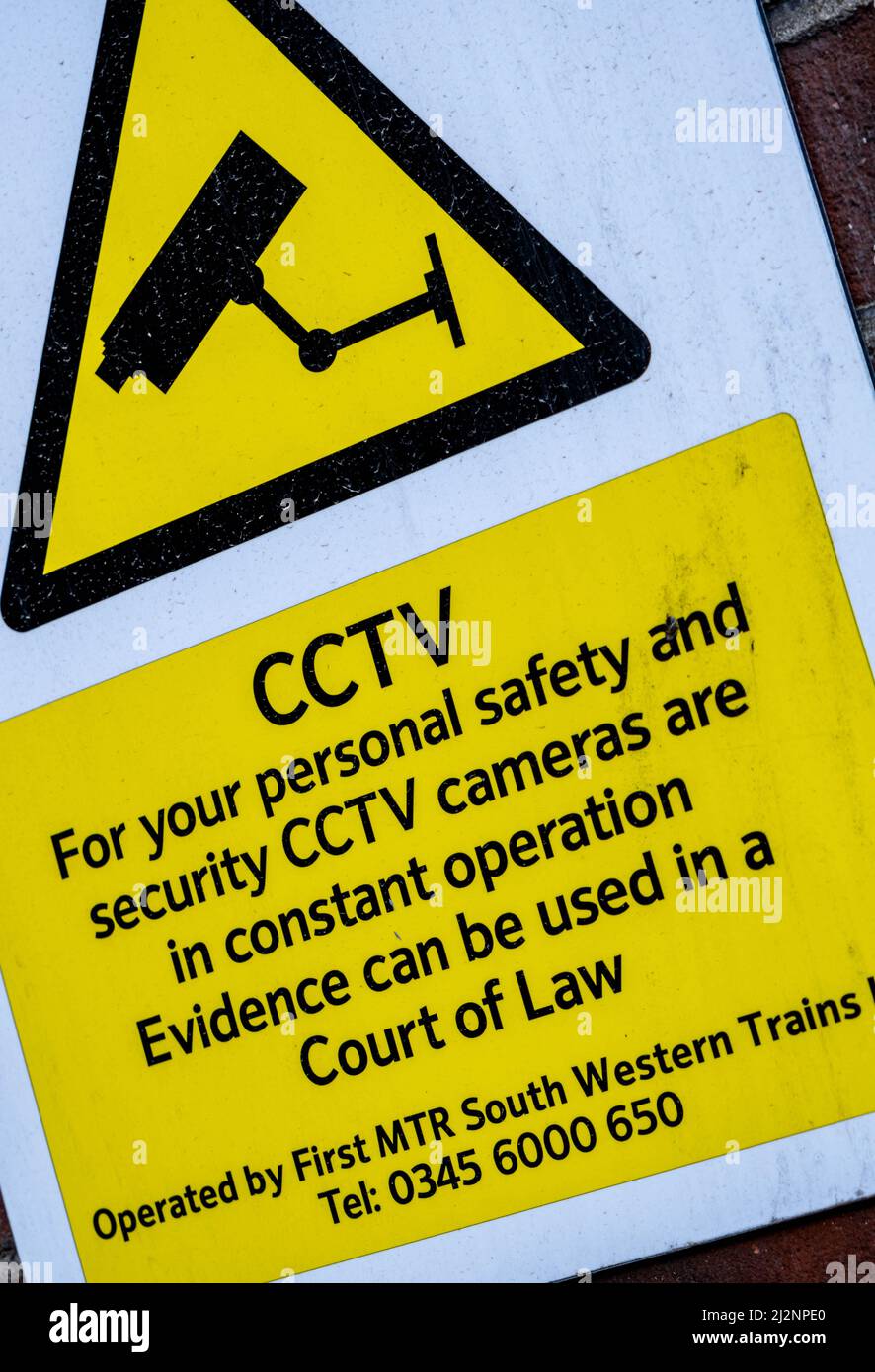 Kingston upon Thames London UK, April 01 2022, Public Information Sign Warning of CCTV Camera Operations for Personal Safety Foto Stock