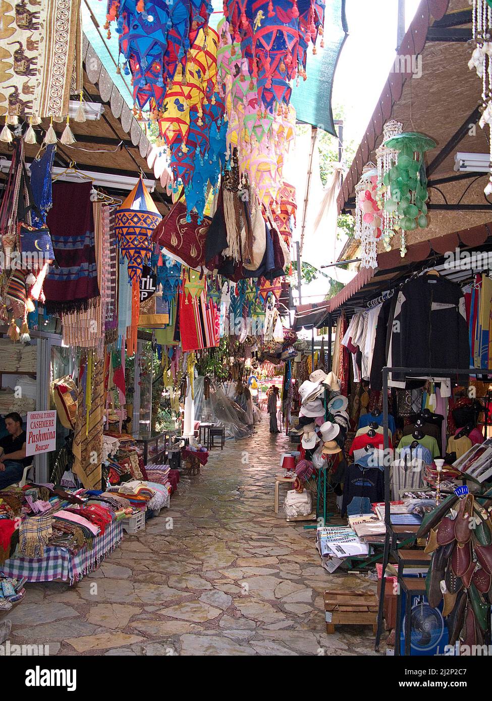 Negozi di souvenir nella città vecchia, bazar, Kas, Lycia, Turchia, Mare Mediterraneo Foto Stock