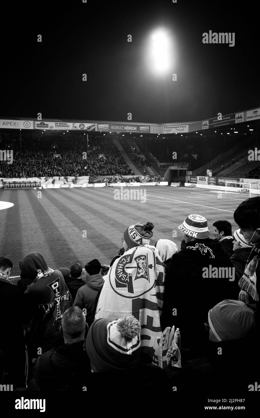 Nello stadio di calcio del FC Hansa Rostock pochi minuti prima del calcio d'inizio. Foto Stock