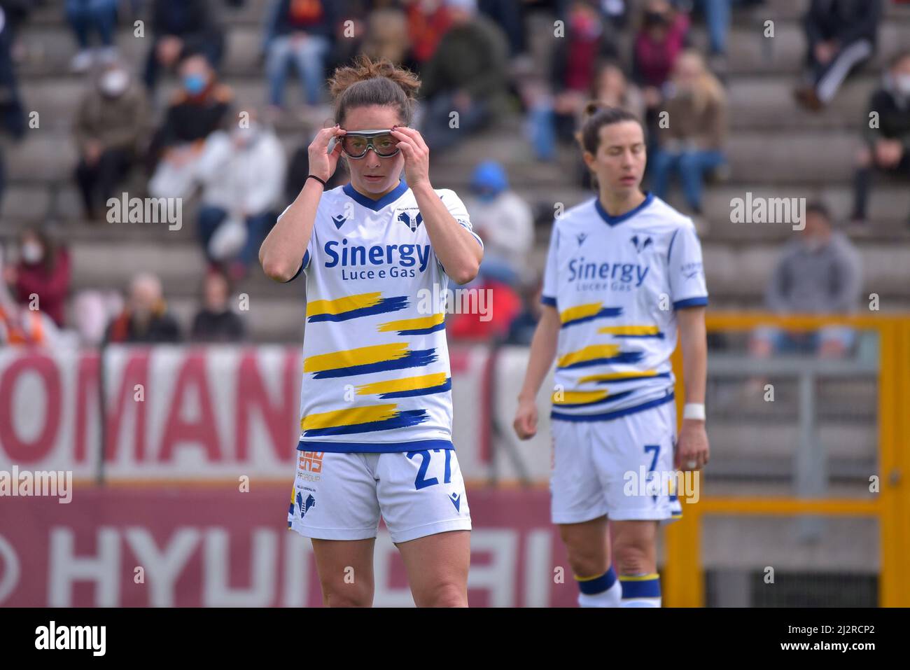 Roma, Italia. 03rd Apr 2022. Irene lotti di Hellas Verona durante il Campionato Italiano di Football League A Women 2021/2022 day 19 Match tra AS Roma Women vs Hellas Verona Women allo stadio tre Fontane il 3 aprile 2022, a Roma (Foto di Roberto Bettacchi/Pacific Press/Sipa USA) Credit: Sipa USA/Alamy Live News Foto Stock