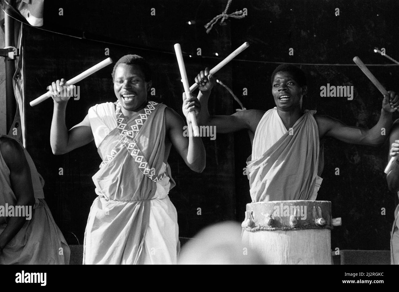 Artisti che si esibiscono al festival WOMAD di Rivermead a Reading, Berkshire, 18th luglio 1992. Foto Stock